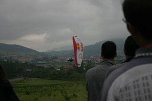 La imagen http://www.parapente.net/res/eventos/IMG_2063.jpg no puede mostrarse porque contiene errores.