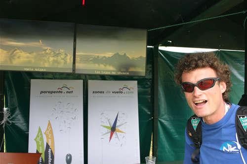 La imagen http://www.parapente.net/res/eventos/IMG_2109.jpg no puede mostrarse porque contiene errores.