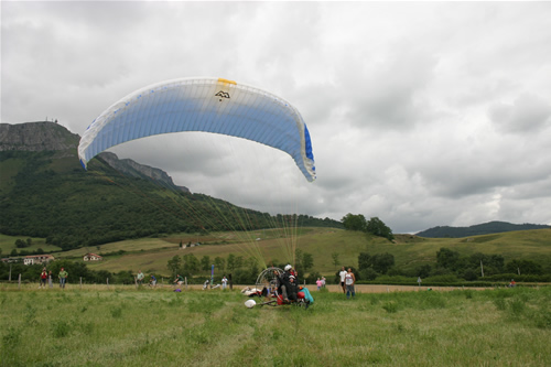 La imagen http://www.parapente.net/res/eventos/IMG_2180.jpg no puede mostrarse porque contiene errores.