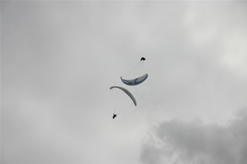 La imagen http://www.parapente.net/res/eventos/IMG_2204.jpg no puede mostrarse porque contiene errores.